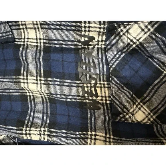 NBA Wolfs Button Down Flannel Shirt - Picture 3 of 5
